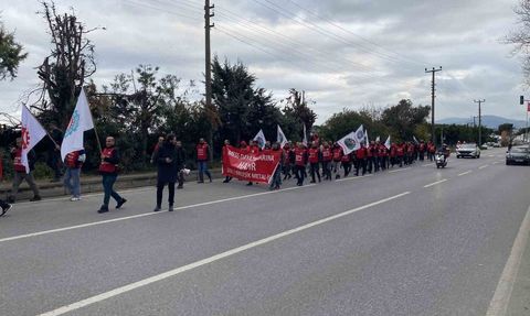 Prysmian İşçileri Sıcak Günlerde Yürüyüş Düzenledi