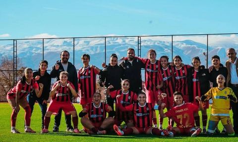 Siverek Kadınspor, Erzincan Gençler Gücü'nü 10-0 Geçti