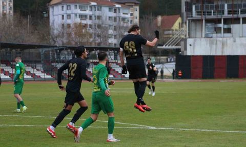 TFF 2. Lig Beyaz Grup: Kastamonuspor, Şanlıurfaspor'a 4-2 Yenildi