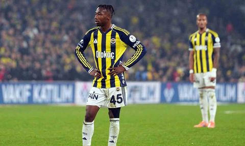 Trendyol Süper Lig: Fenerbahçe 1 - 1 Galatasaray Beraberliği