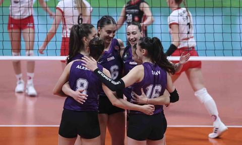 Zeren Spor, CEV Şampiyonlar Ligi'nde Farklı Galibiyet Aldı