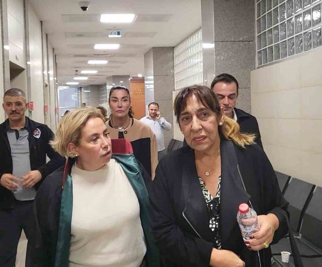 Melek Baykal ve Deniz Akkaya, Boşanma Davasında Tanık Olarak Dinlendi