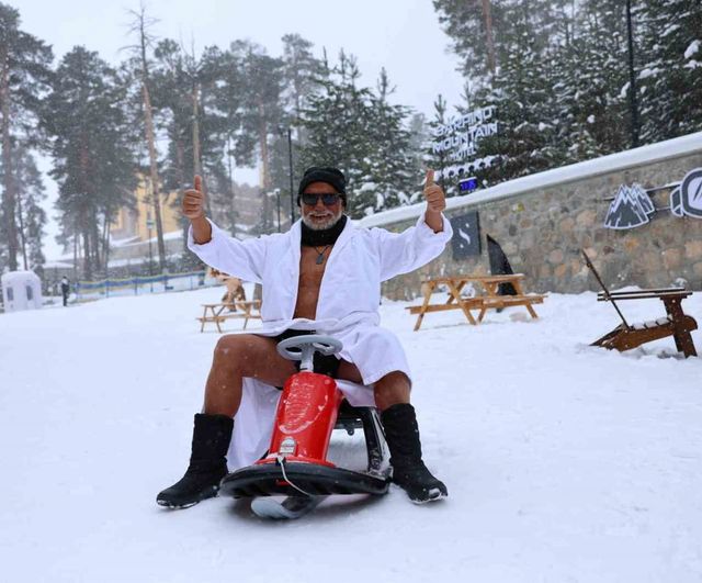 Fedon, Kristal Karlar Diyarı'nda 2026 Yılına Merhaba Dedi