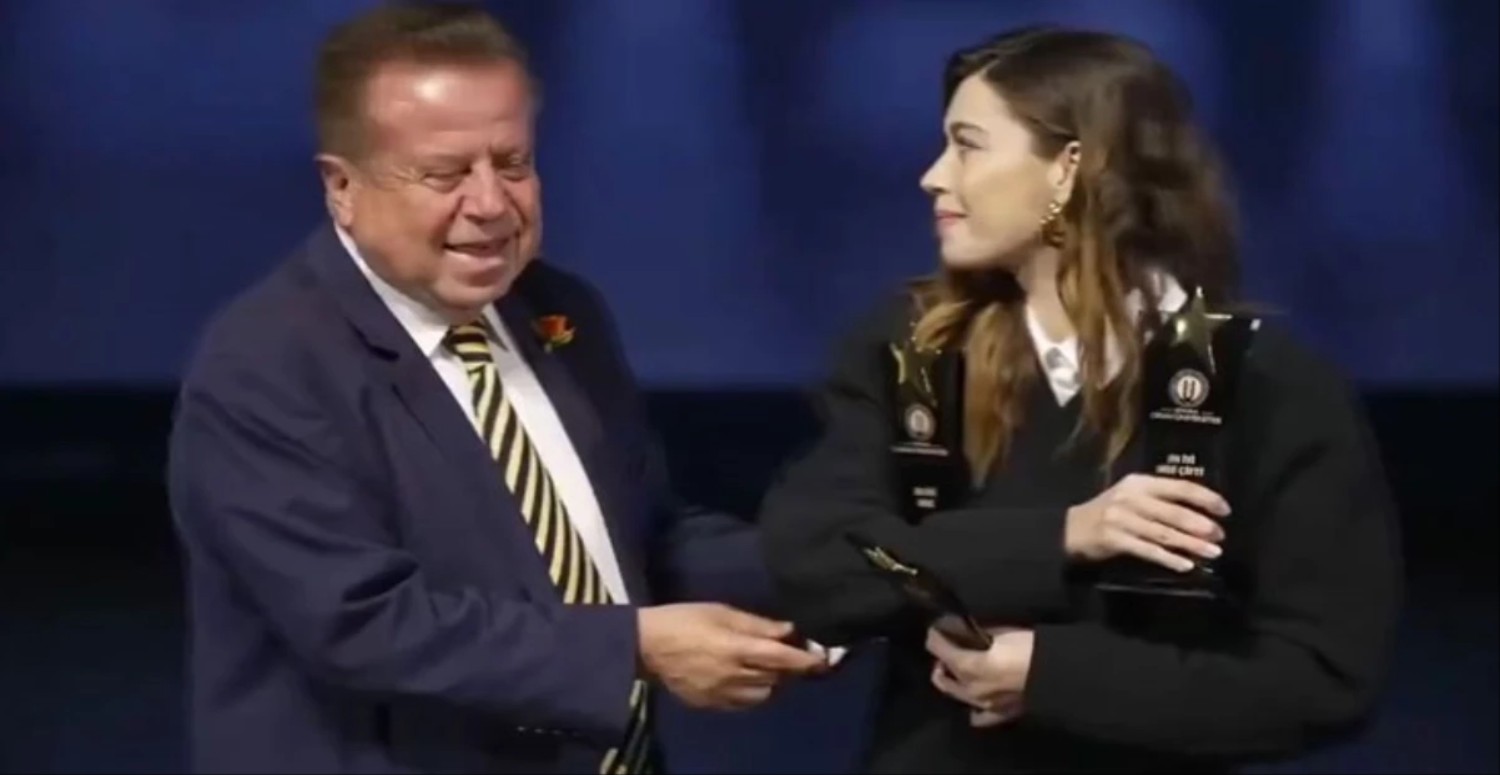 AFRA SARAÇOĞLU TACİZ