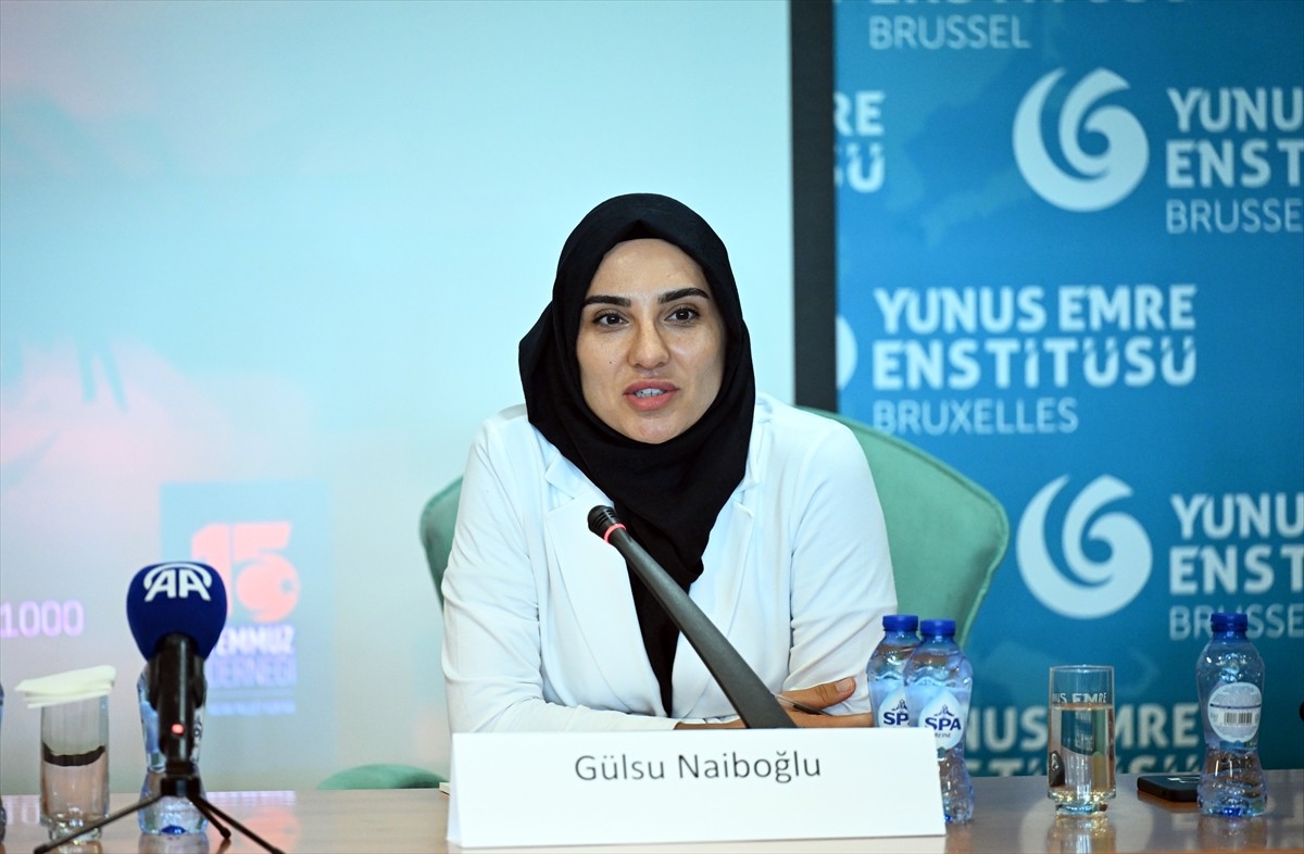 15 Temmuz Derneği, Yunus Emre Enstitüsü'nün (YEE) Belçika'nın başkenti Brüksel'deki ofisinde 15...