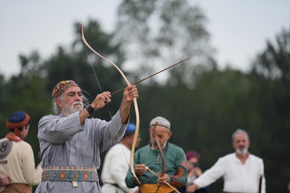 2019'da federasyonlaşan Geleneksel Türk Okçuluğunda  21 bin lisanslı sporcuya, 600'den fazla...