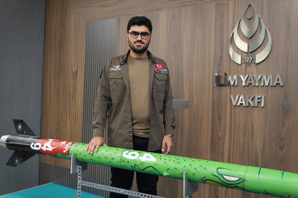 ABD'de düzenlenen dünyanın en büyük roket mühendisliği yarışması "Spaceport America Cup'24"te...