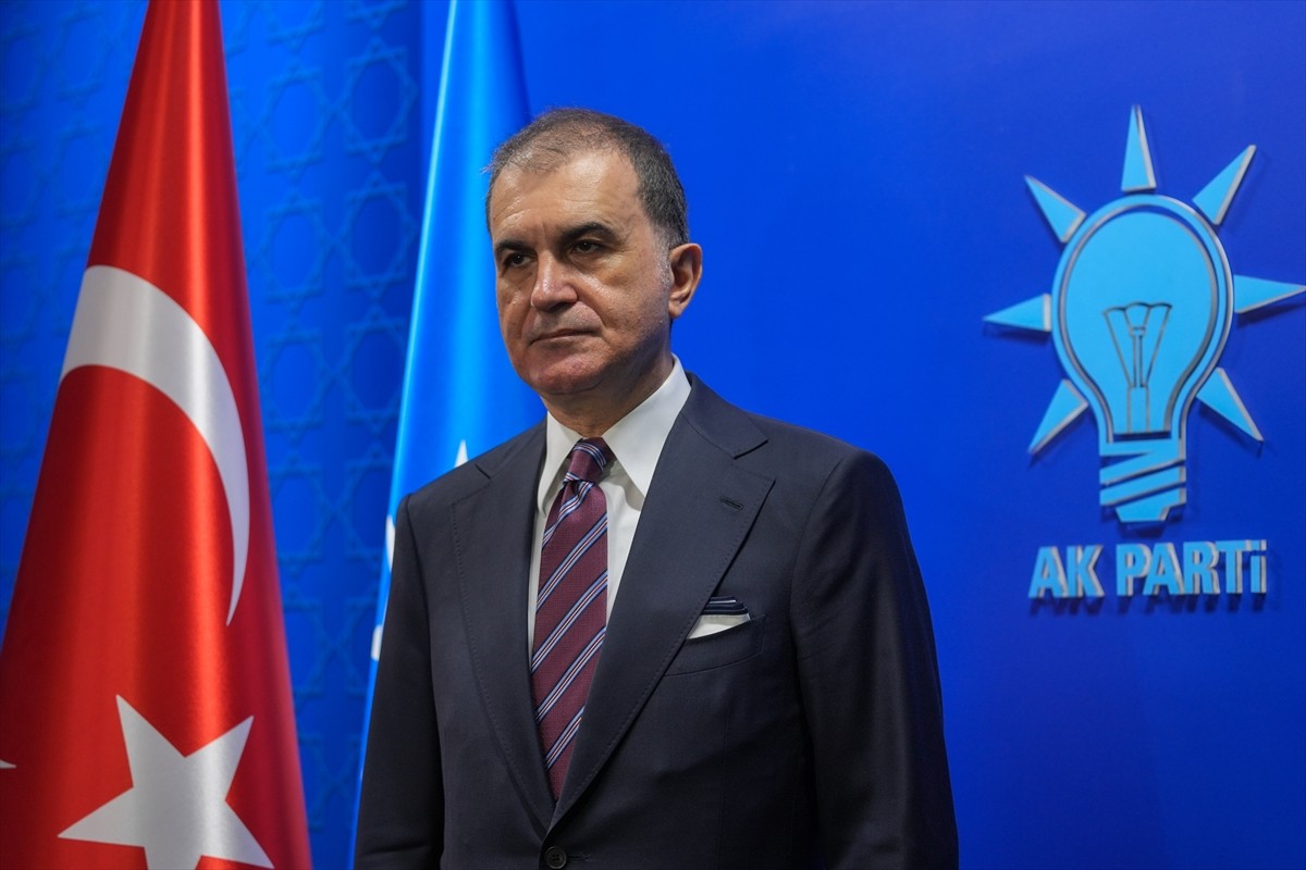 AK Parti Genel Başkan Yardımcısı ve Parti Sözcüsü Ömer Çelik, basın mensuplarına açıklama...