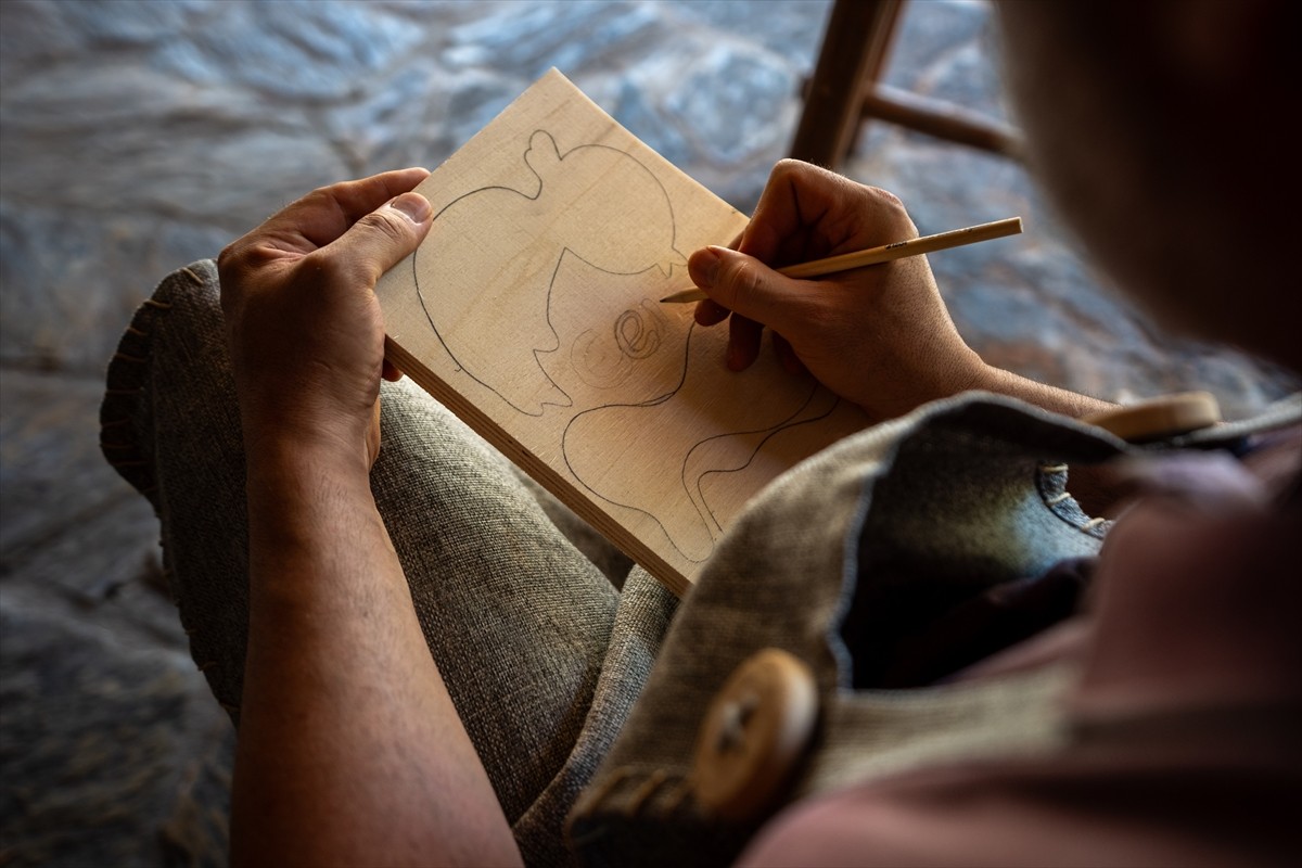 Anadolu Ajansının (AA) "Mesleklerin Son Temsilcileri" başlıklı dosyasının dördüncü ve son...