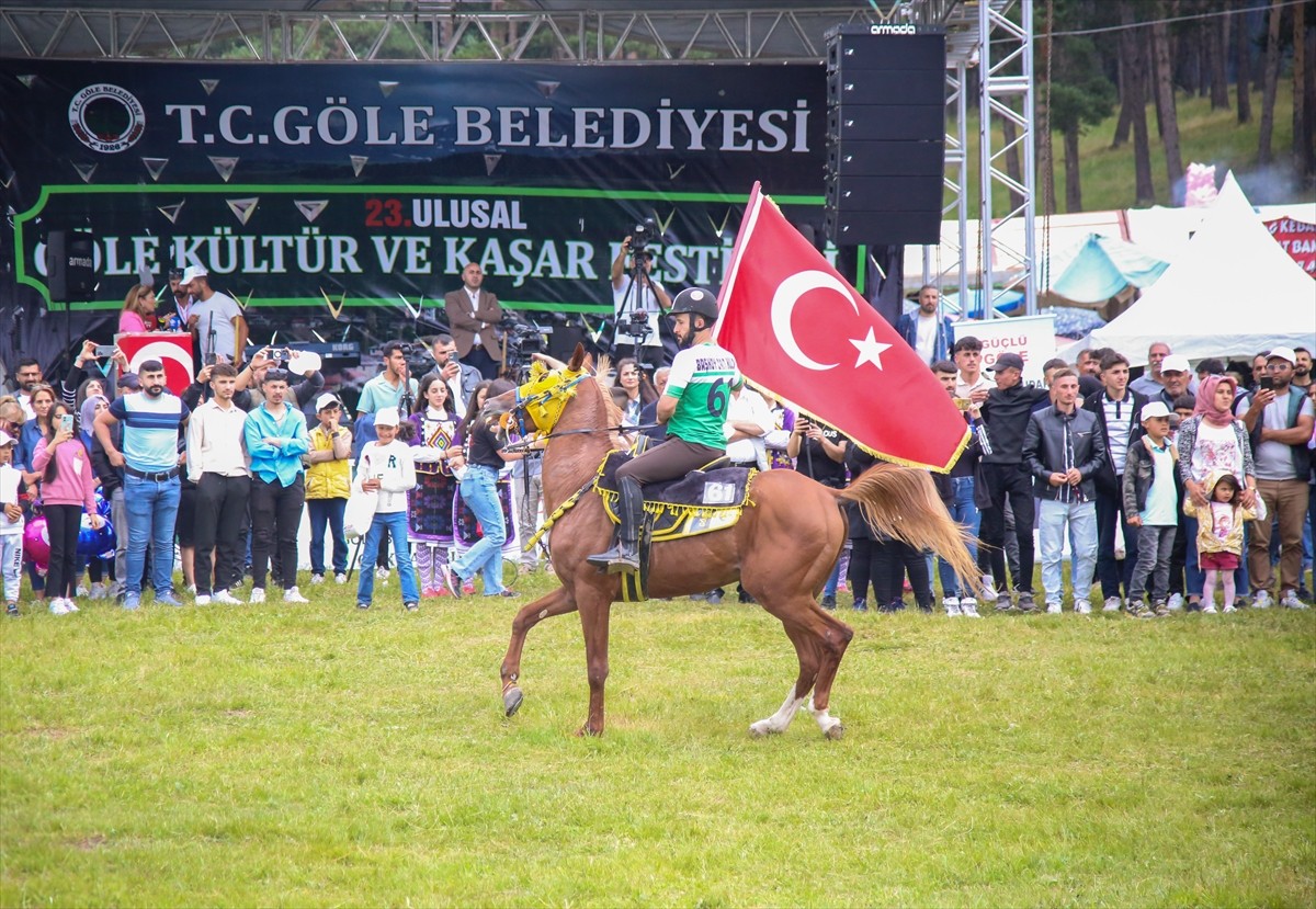 Ardahan'ın Göle ilçesinde üretilen kaşarın tanıtılması ve tanınırlığının artırılması amacıyla...