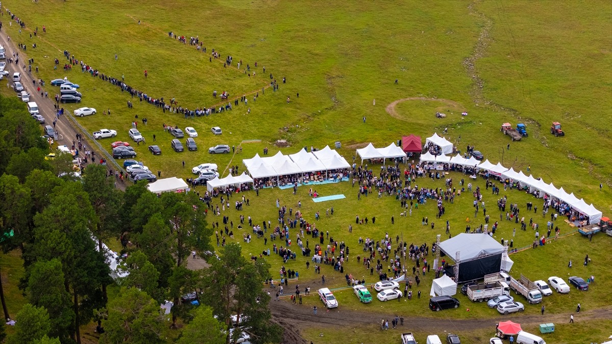Ardahan'ın Göle ilçesinde üretilen kaşarın tanıtılması ve tanınırlığının artırılması amacıyla...