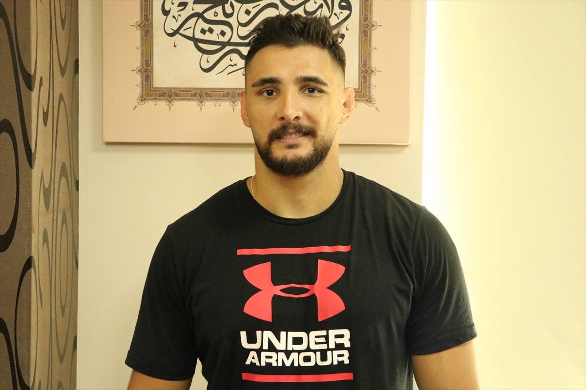 Başpehlivan Mustafa Taş, Türkiye Geleneksel Güreşler Federasyonu tarafından düzenlenen CW Enerji...