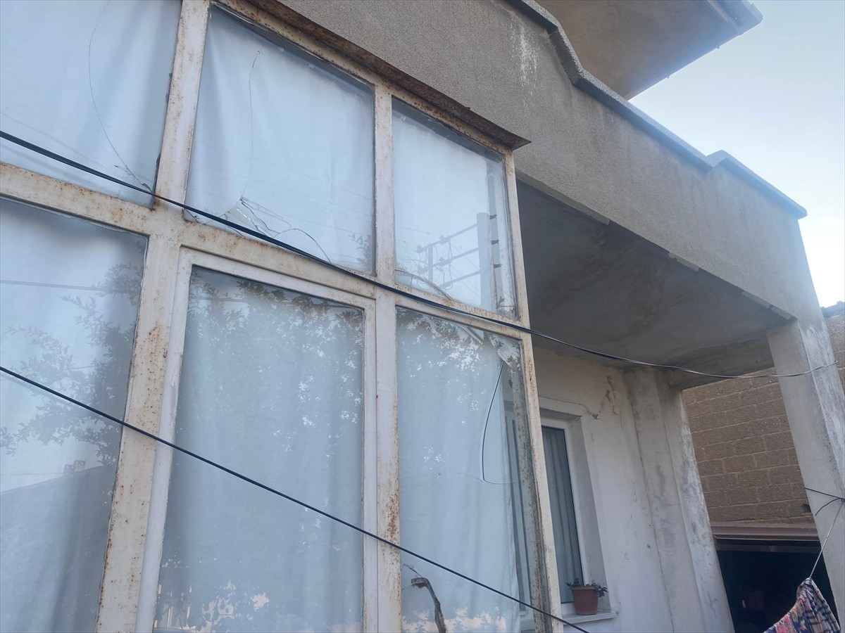 Çanakkale'nin Ezine ilçesinde saat 17.39'da 4,7 büyüklüğünde deprem meydana geldi. Depremde...