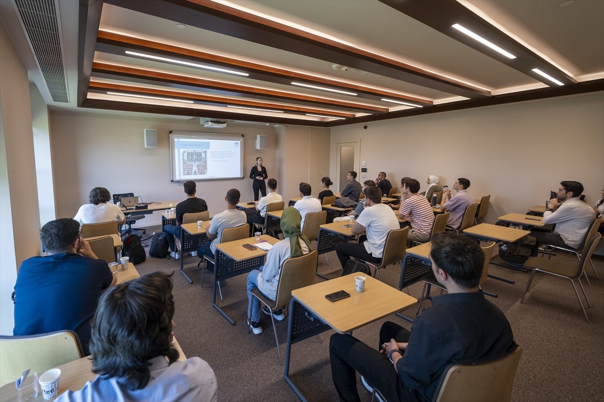 Cumhurbaşkanlığı Dijital Dönüşüm Ofisi koordinasyonunda Cumhurbaşkanlığı Millet Kütüphanesi'nde...