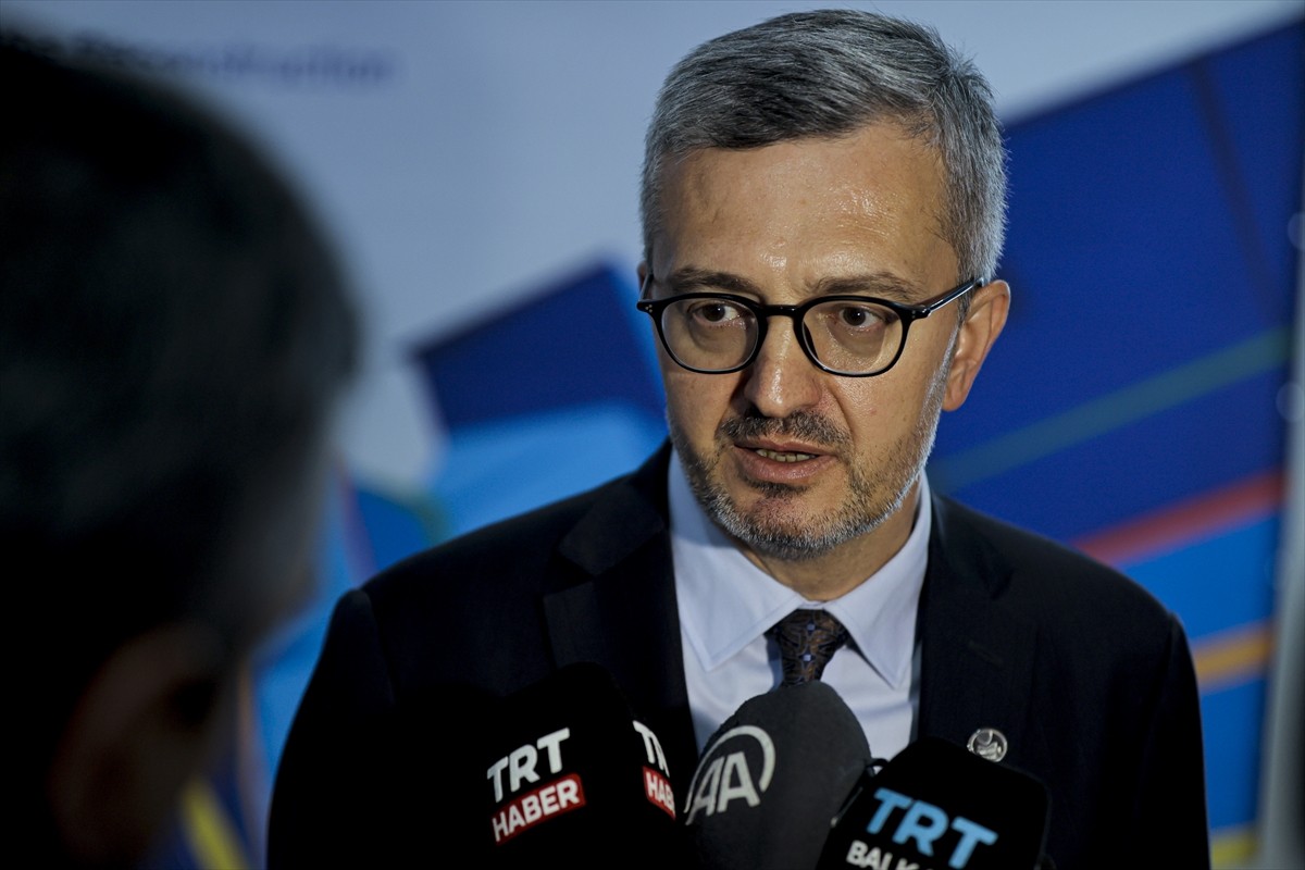 Dışişleri Bakan Yardımcısı Burhanettin Duran, Mostar Köprüsü'nün yeniden inşasının 20'nci yılı...