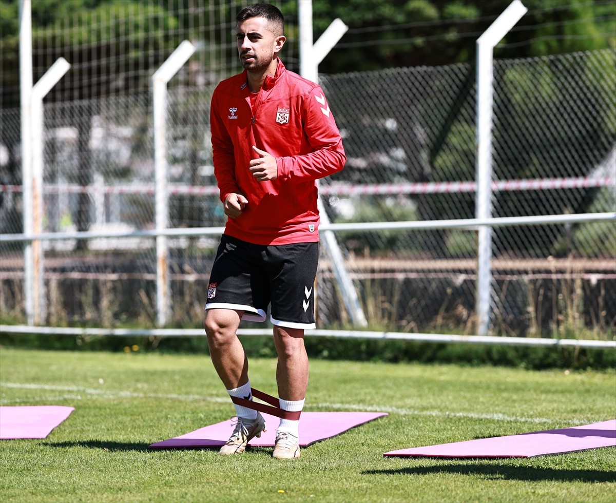 EMS Yapı Sivasspor, 2024-2025 sezonu hazırlıklarının üçüncü etap çalışmalarını teknik direktör...