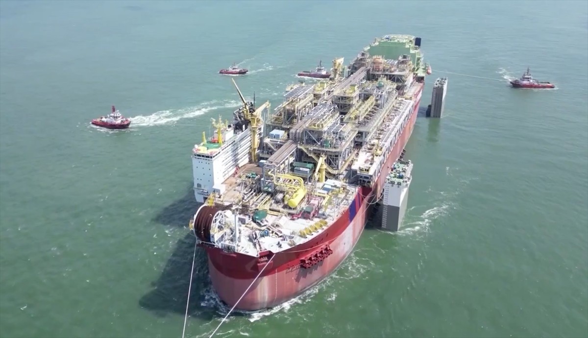 Enerji ve Tabii Kaynaklar Bakanı Alparslan Bayraktar, Türkiye'nin enerji filosunun yeni üyesi...