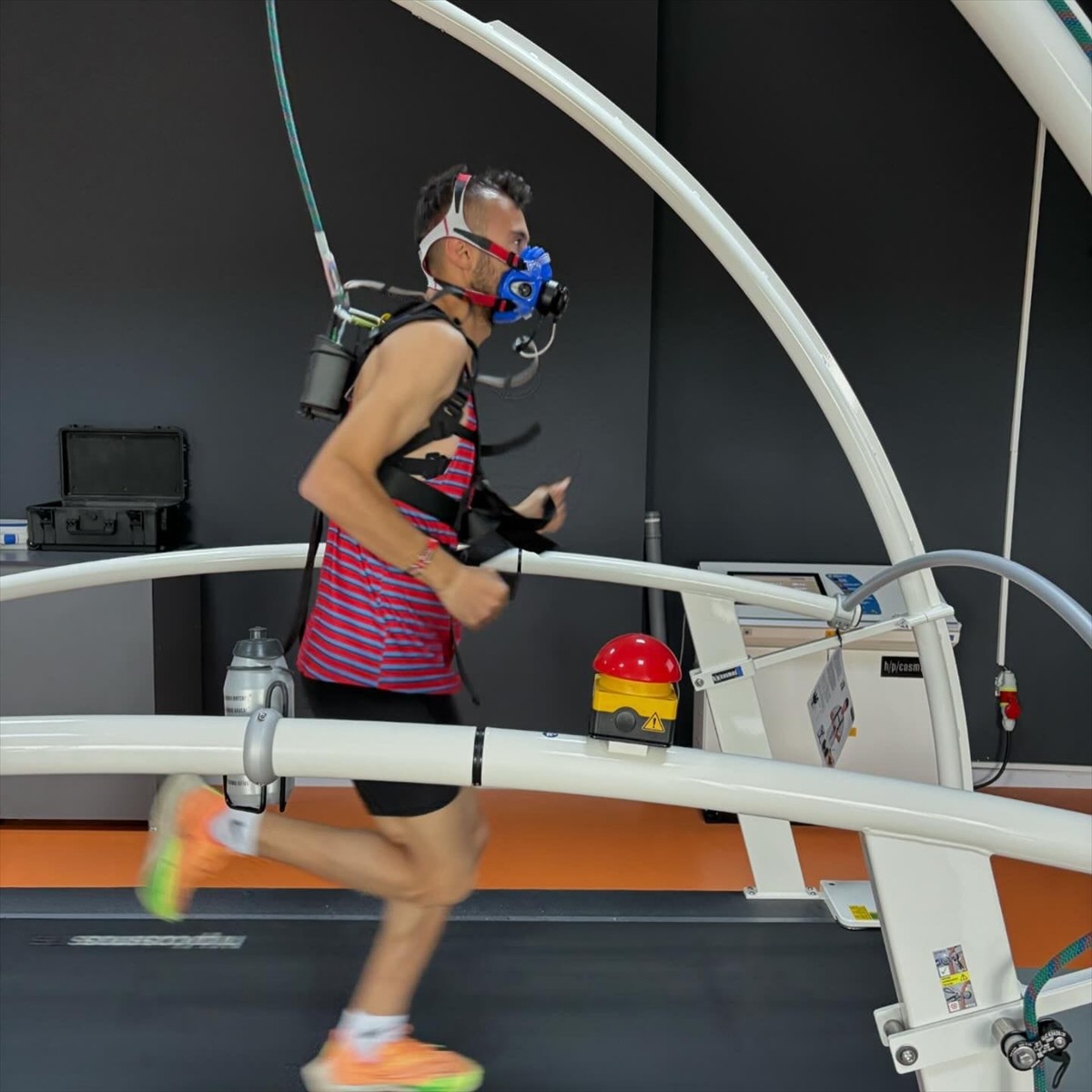 Erzurum'da yeni sezon hazırlıklarını sürdüren futbolcular, Atatürk Üniversitesi Performans Ölçüm...