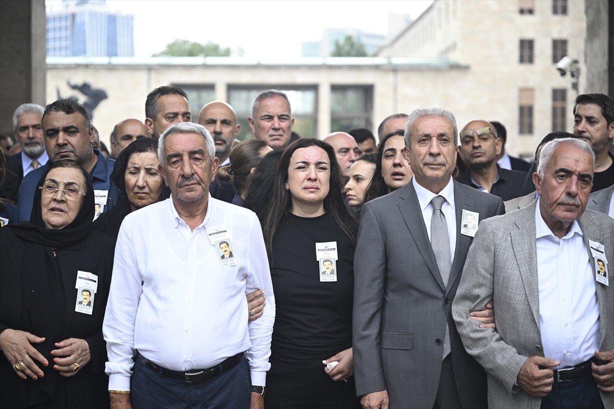 Eski Devlet Bakanı Salih Sümer için Meclis'te cenaze töreni düzenlendi. Ankara'da tedavi gördüğü...