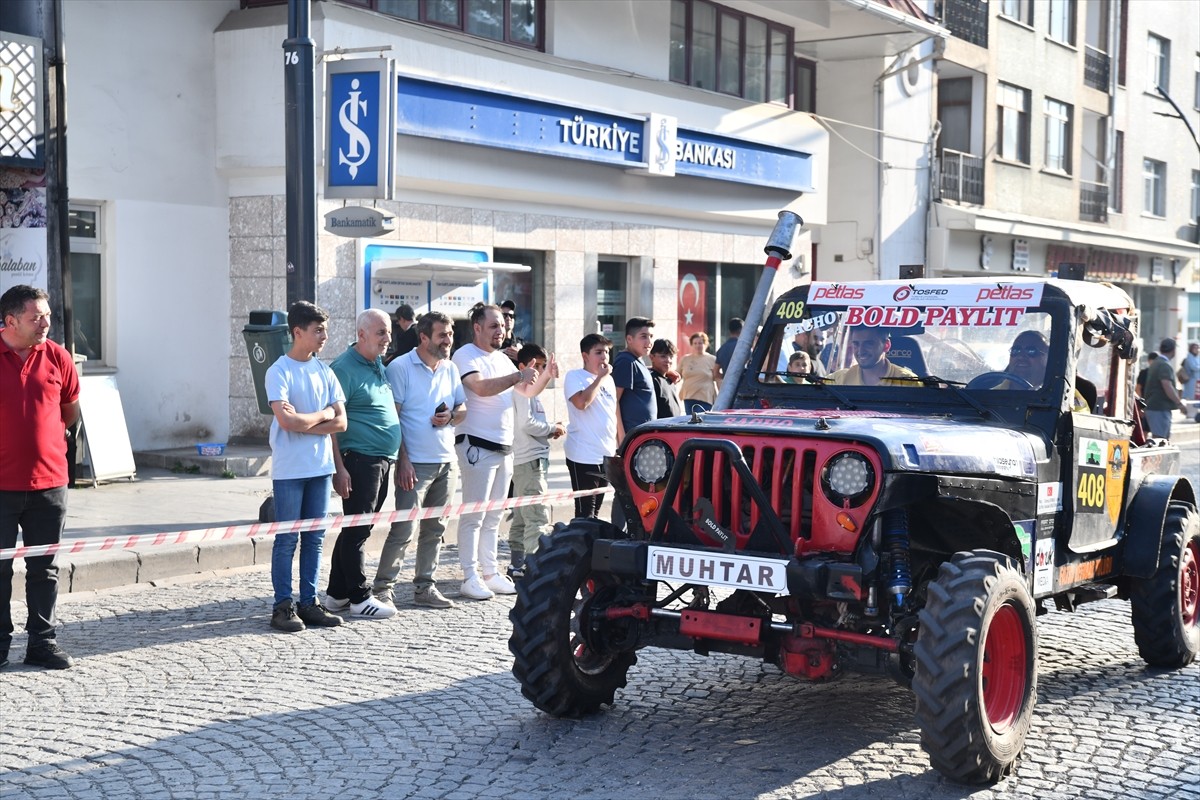 Giresun'un Şebinkarahisar ilçesinde 2024 PETLAS Türkiye Offroad Şampiyonası'nın 3. ayağı için...