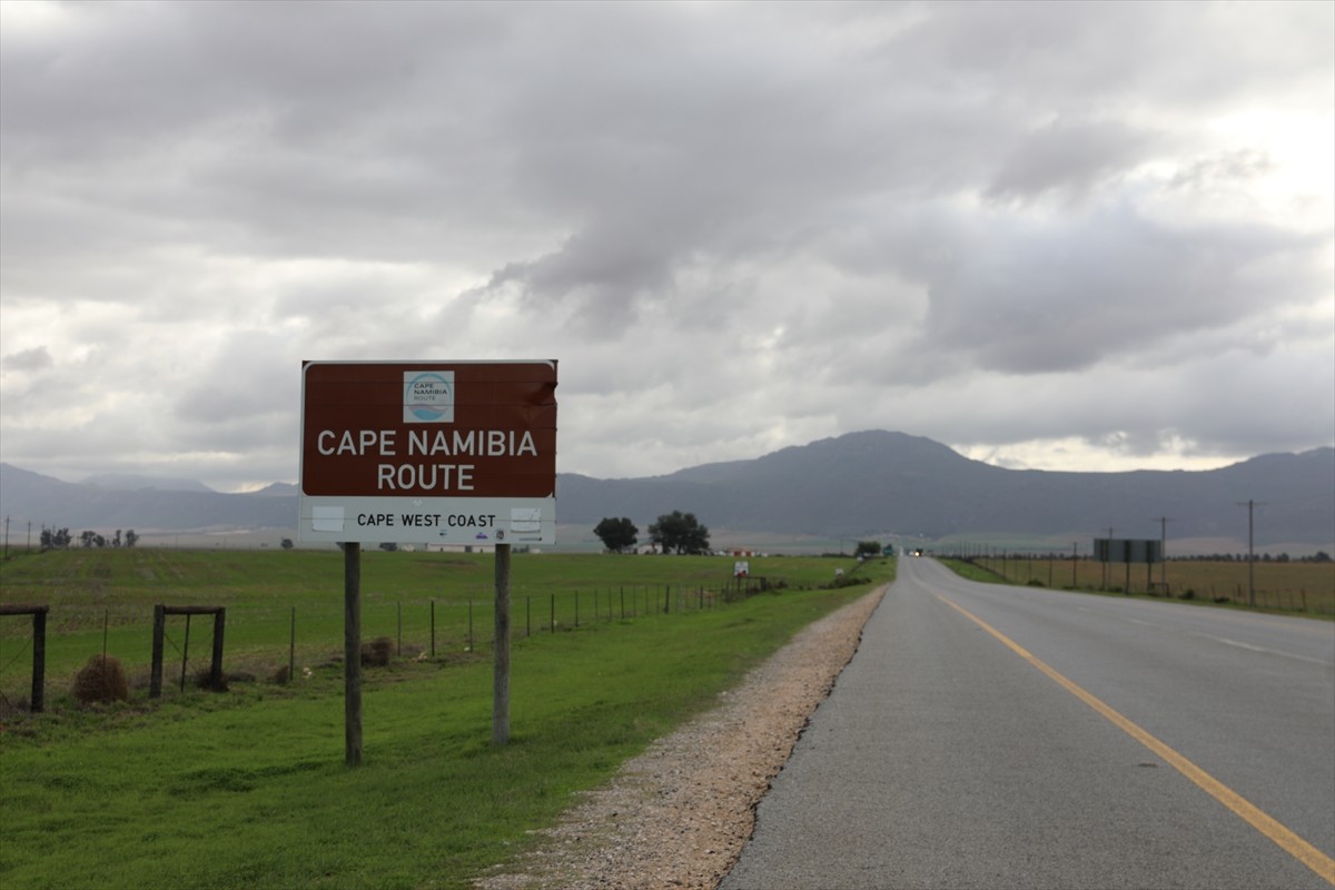 Güney Afrika Cumhuriyeti'nin güneybatısından başlayıp, Atlas Okyanusu sahilleri boyunca Namib...