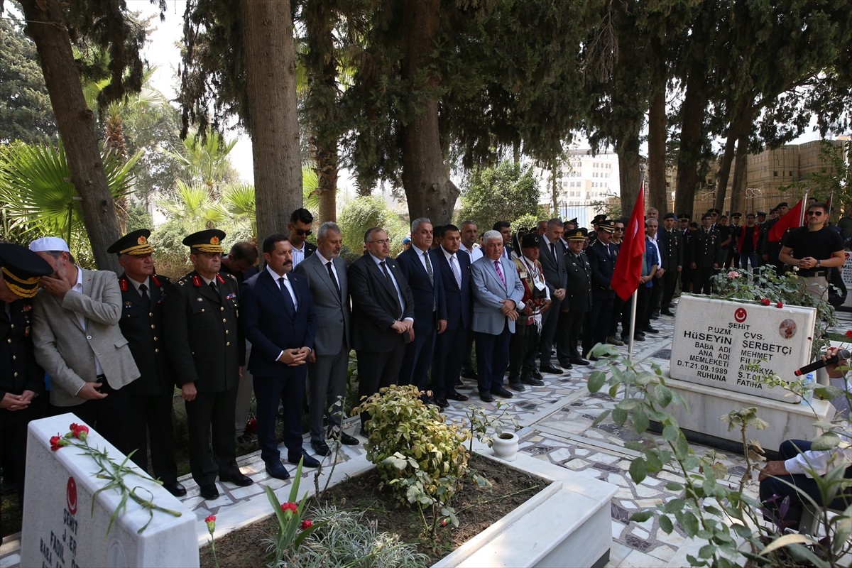 Hatay'ın ana vatana katılışının 85'nci yıl dönümü dolayısıyla tören düzenlendi. Antakya Cumhuriyet...