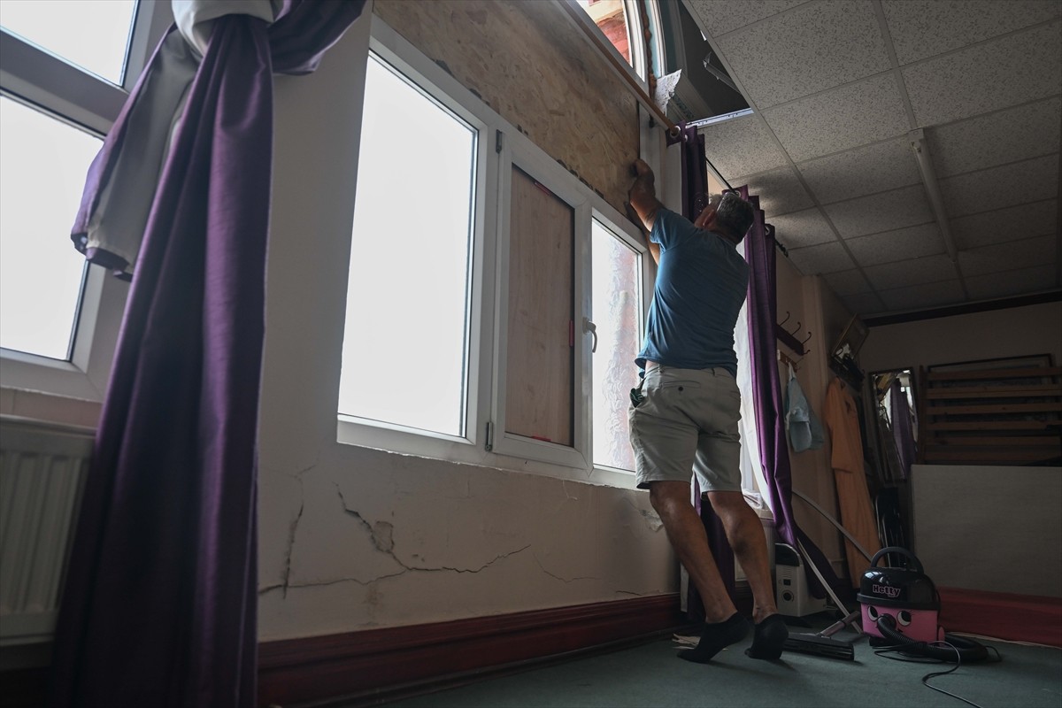 İngiltere'nin Southport kentinde 3 çocuğun öldürüldüğü, 8'i çocuk 10 kişinin yaralandığı bıçaklı...