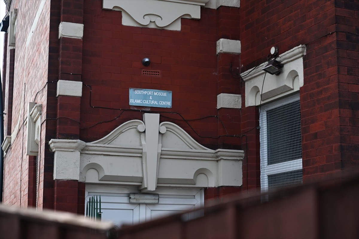 İngiltere'nin Southport kentinde 3 çocuğun öldürüldüğü, 8'i çocuk 10 kişinin yaralandığı bıçaklı...