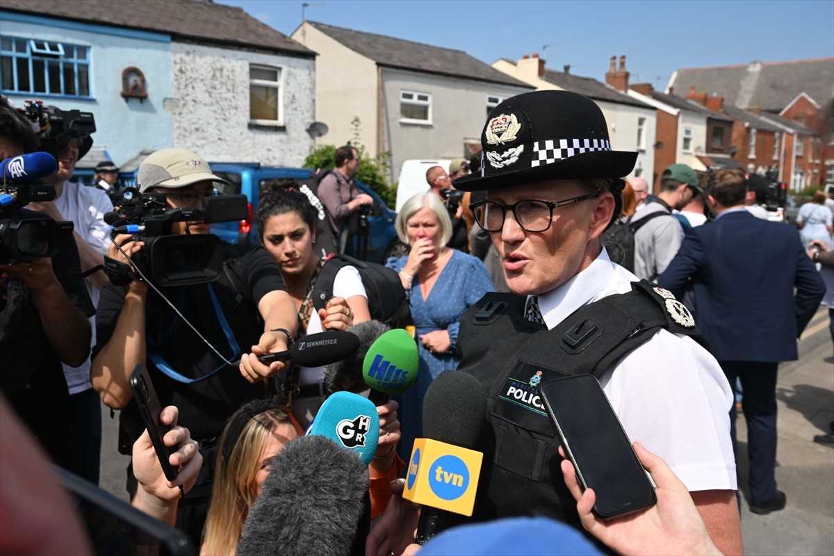 İngiltere'nin Southport kentinde 3 çocuğun öldürüldüğü, 8'i çocuk 10 kişinin yaralandığı bıçaklı...