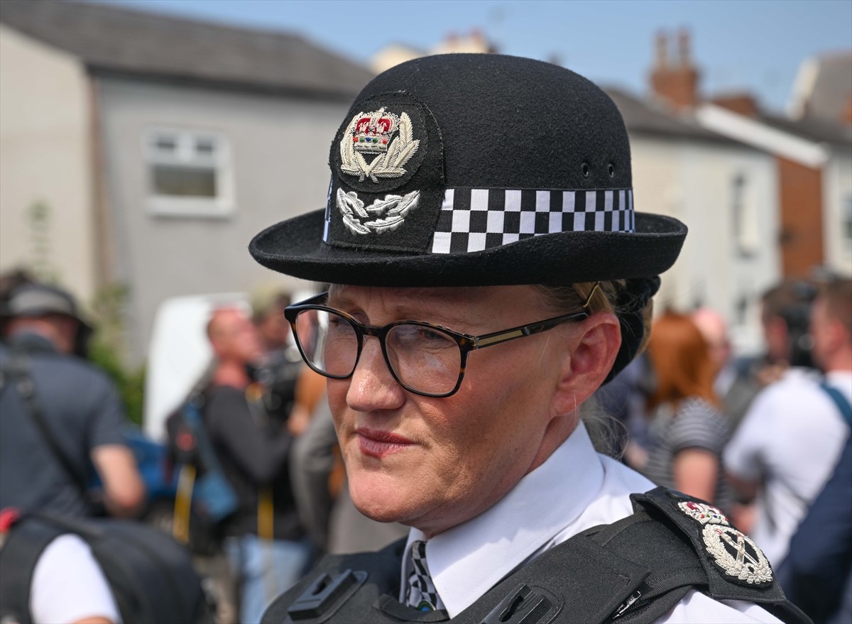 İngiltere'nin Southport kentinde 3 çocuğun öldürüldüğü, 8'i çocuk 10 kişinin yaralandığı bıçaklı...