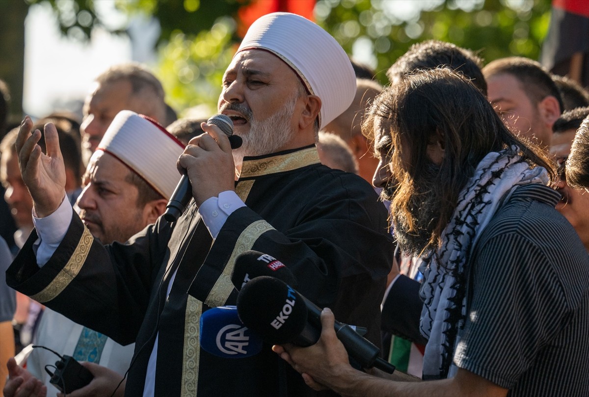 İran'ın başkenti Tahran'da suikasta uğrayan Hamas Siyasi Büro Başkanı İsmail Heniyye için...
