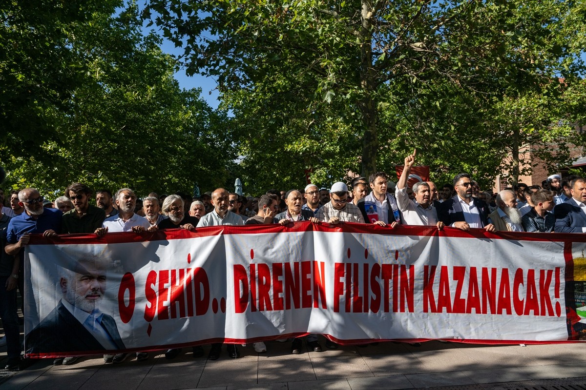 İran'ın başkenti Tahran'da suikasta uğrayan Hamas Siyasi Büro Başkanı İsmail Heniyye için...
