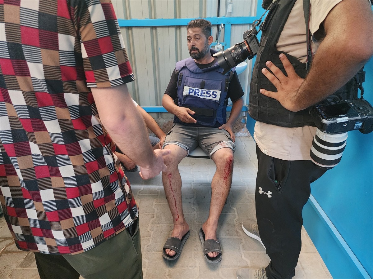 İsrail'in abluka altındaki Gazze Şeridi'ne yönelik saldırıları 290 gündür aralıksız devam ediyor....