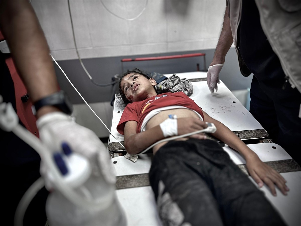 İsrail'in abluka altındaki Gazze Şeridi'ne yönelik saldırıları 290 gündür aralıksız devam ediyor....