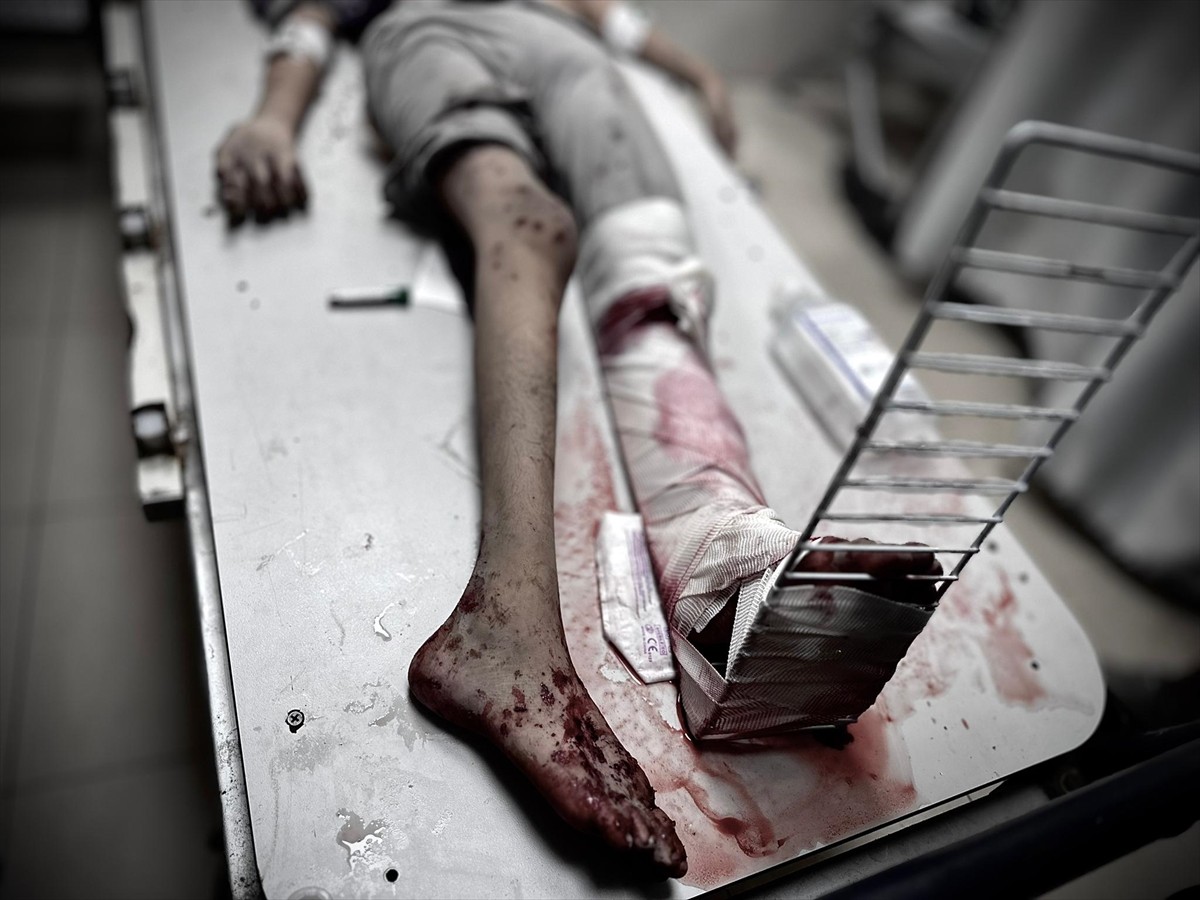 İsrail'in abluka altındaki Gazze Şeridi'ne yönelik saldırıları 290 gündür aralıksız devam ediyor....