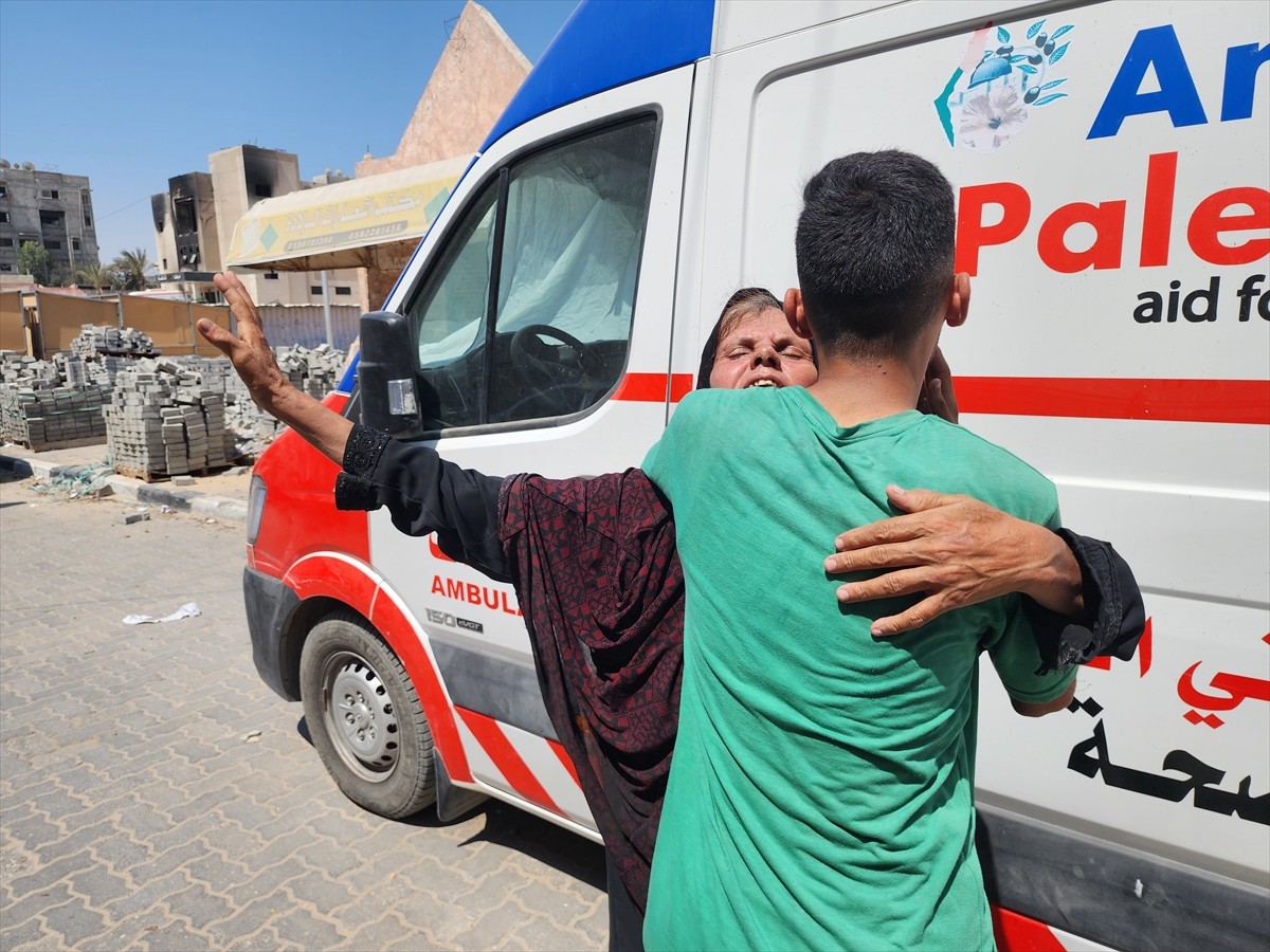 İsrail'in abluka altındaki Gazze Şeridi'ne yönelik saldırıları 290 gündür aralıksız devam ediyor....