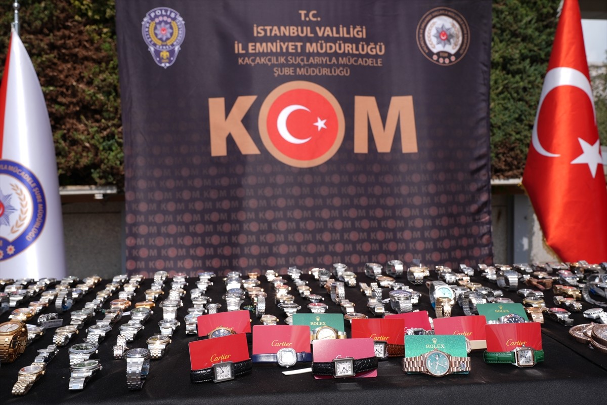 İstanbul Kaçakçılık Suçlarıyla Mücadele Şube Müdürlüğü ekiplerince düzenlenen operasyonda, yurda...
