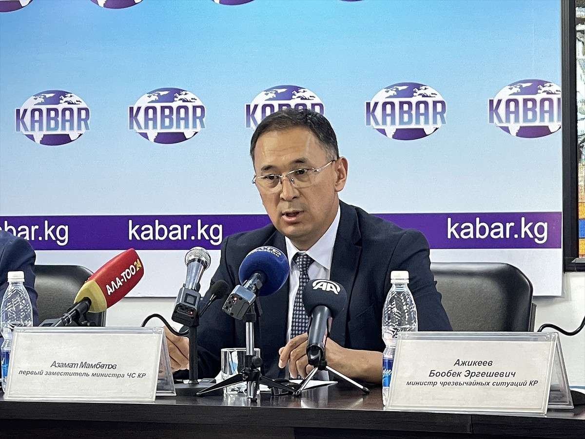 Kırgızistan'da sel nedeniyle 6 ayda 22 kişinin öldüğü ve 4 bin 551 evin hasar gördüğü bildirildi....