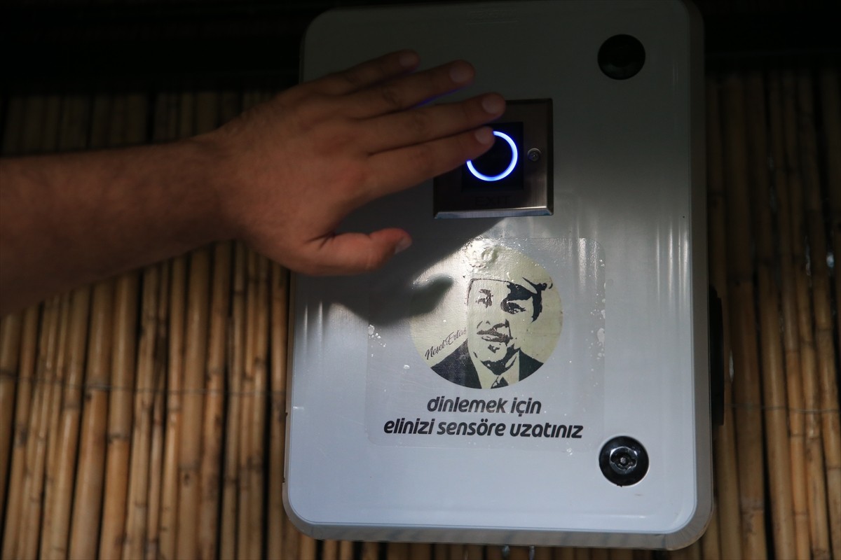 Kırşehir'de iş insanı Ercan Malkoç tarafından yaklaşık 10 dönümlük alanda oluşturulan "Neşet Ertaş...