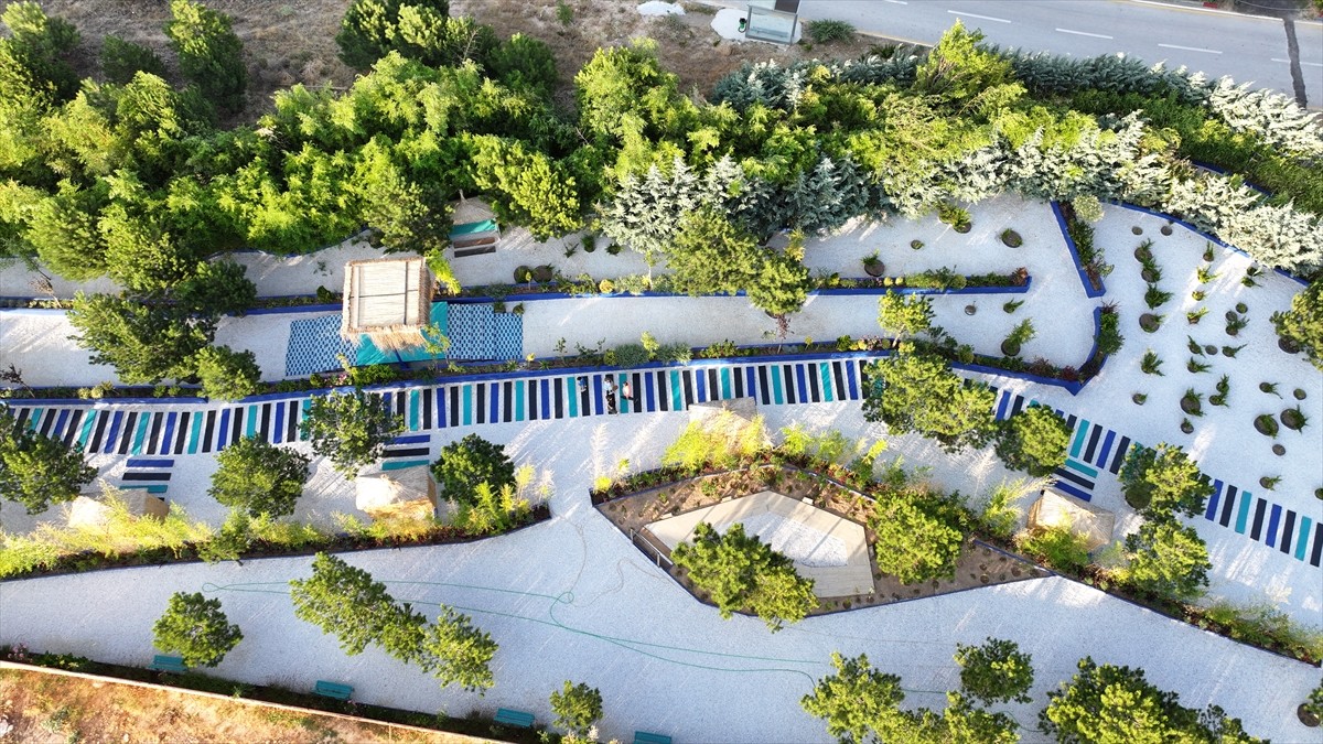 Kırşehir'de iş insanı Ercan Malkoç tarafından yaklaşık 10 dönümlük alanda oluşturulan "Neşet Ertaş...