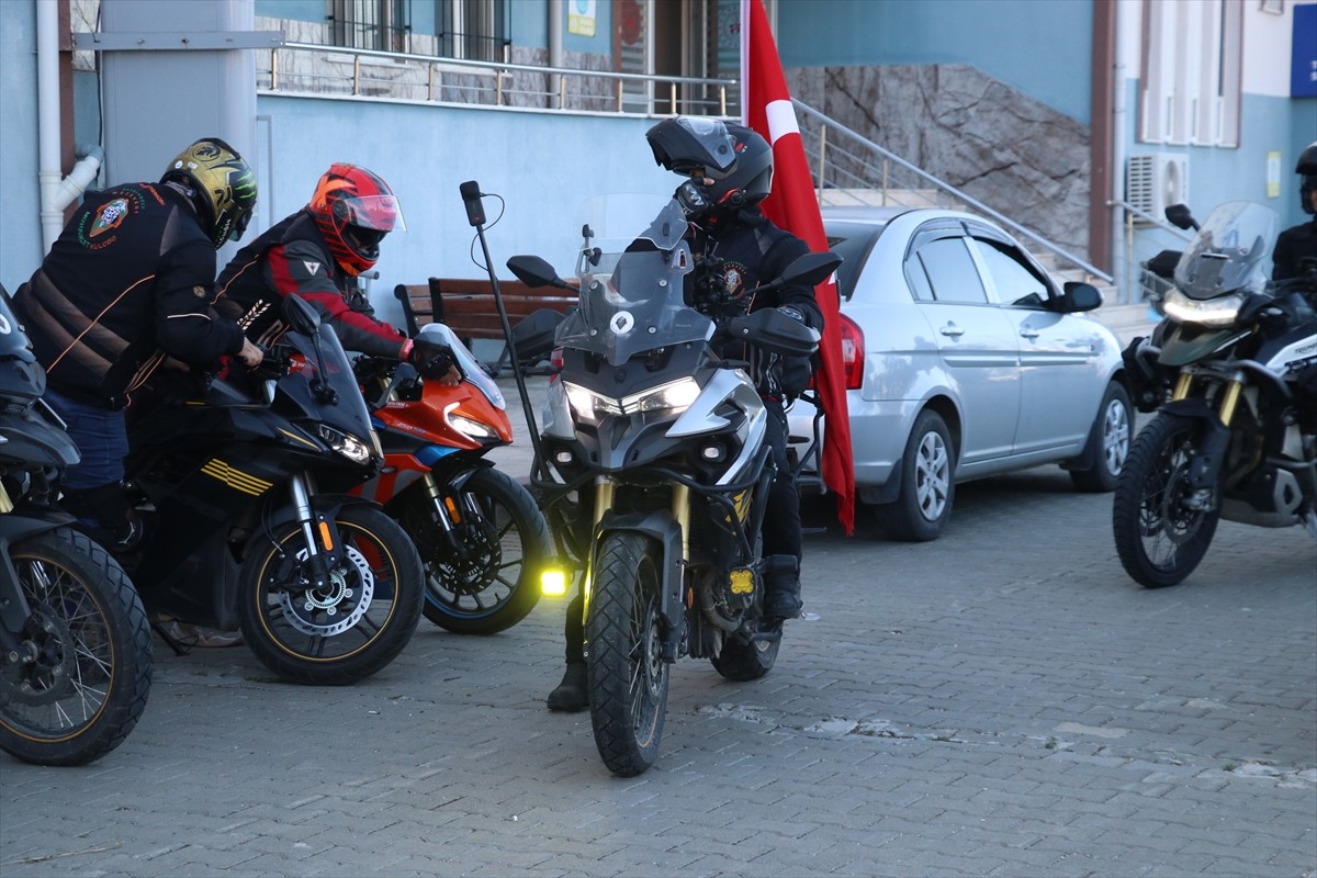 Kurtuluş Savaşı'nda İstanbul ve Rusya'dan deniz yoluyla İnebolu Limanı'na gelen cephanelerin...