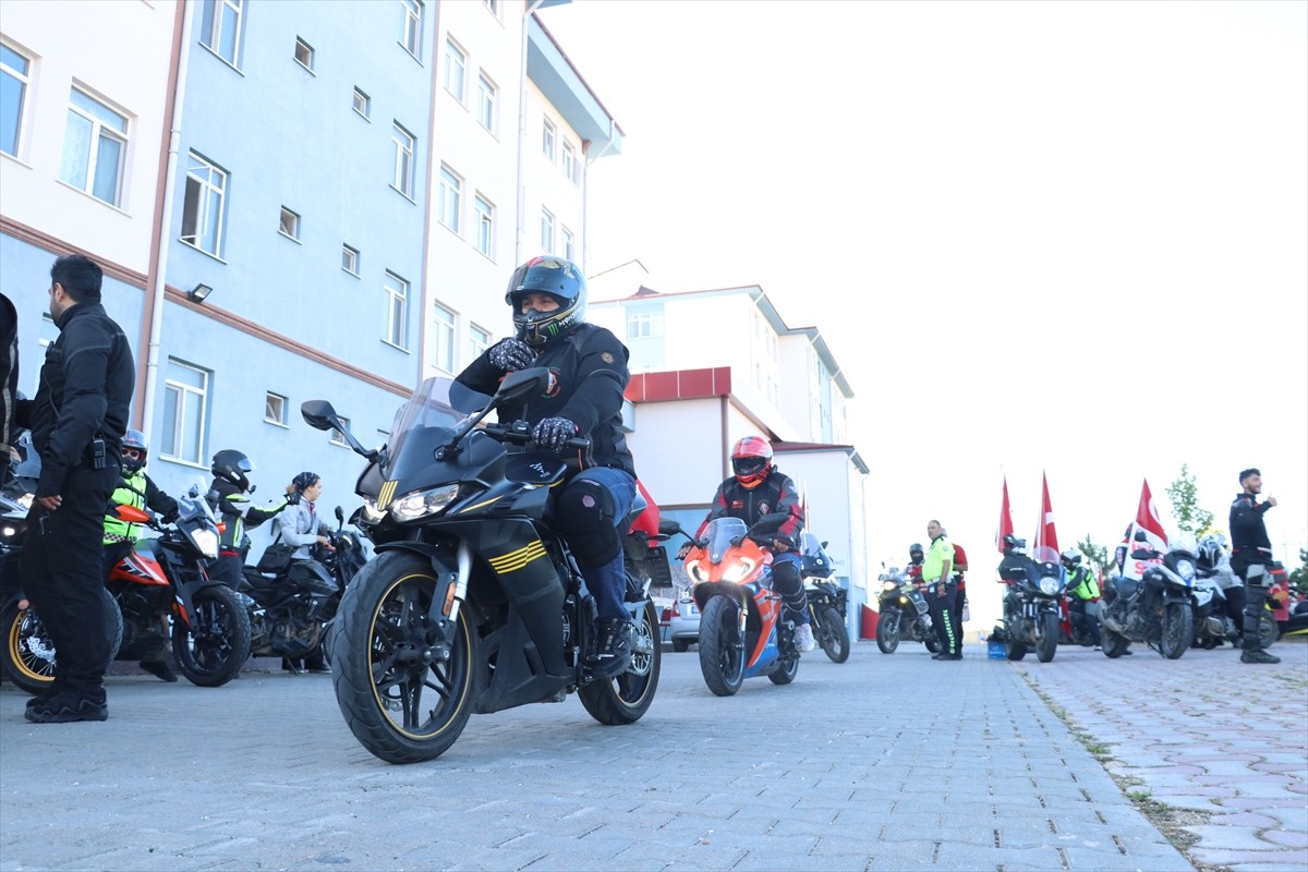 Kurtuluş Savaşı'nda İstanbul ve Rusya'dan deniz yoluyla İnebolu Limanı'na gelen cephanelerin...