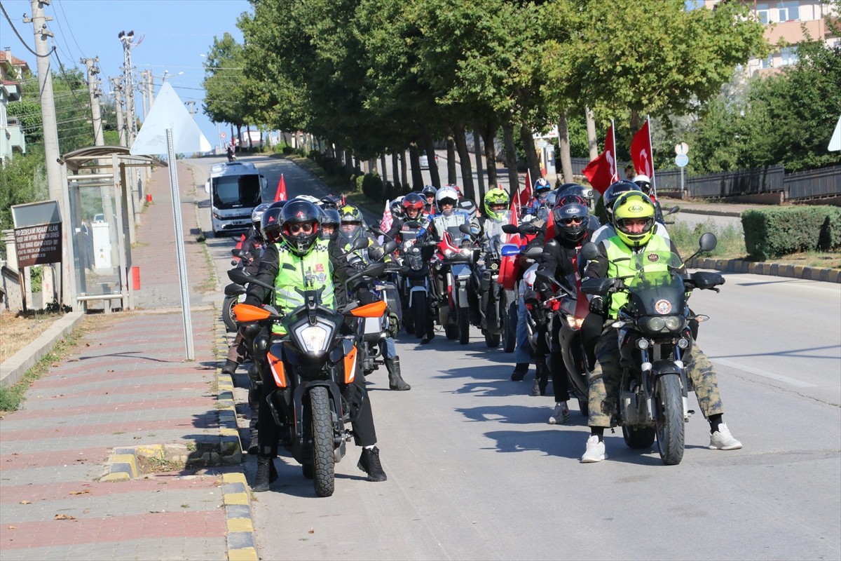 Kurtuluş Savaşı'nda İstanbul ve Rusya'dan deniz yoluyla İnebolu Limanı'na gelen cephanelerin...