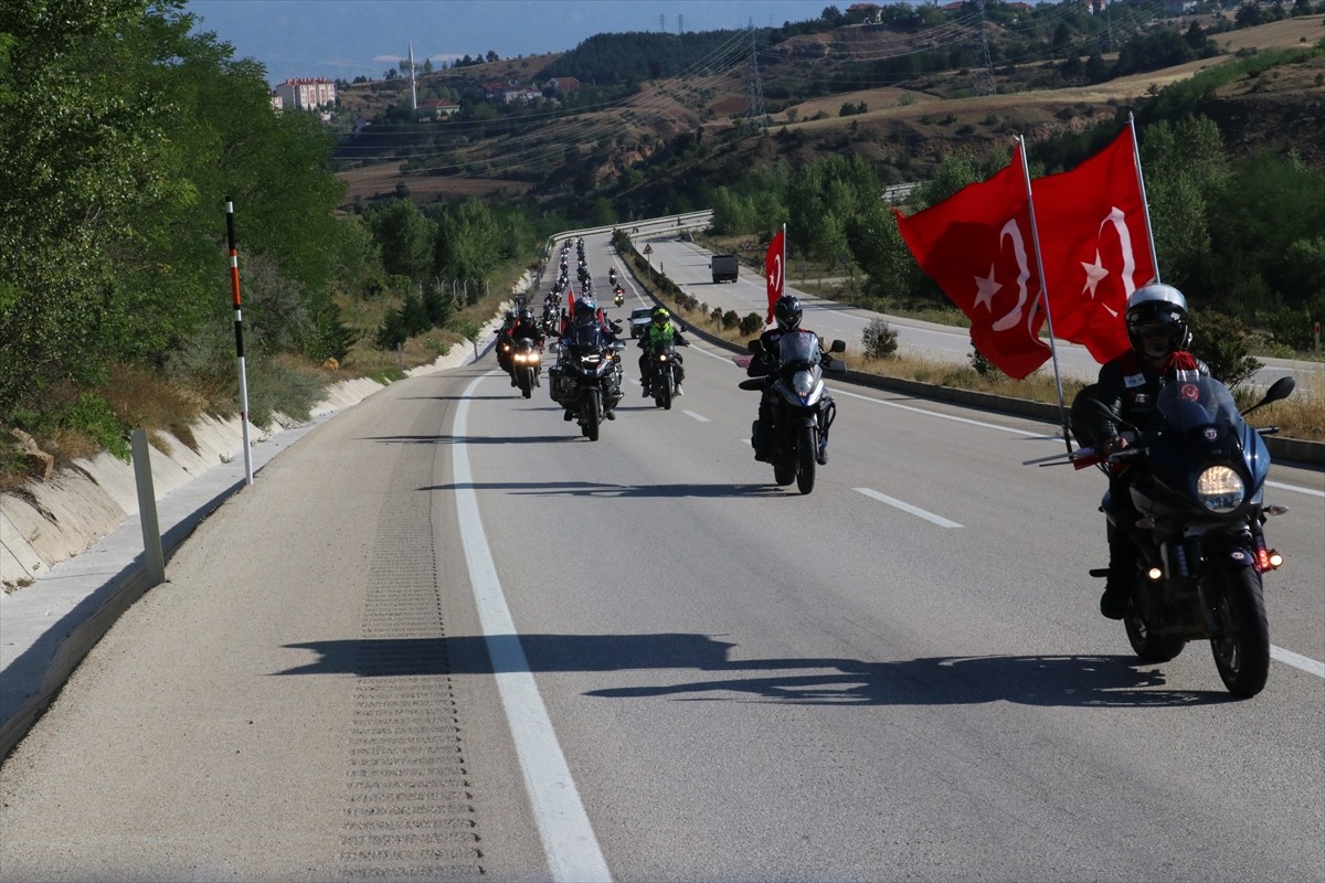 Kurtuluş Savaşı'nda İstanbul ve Rusya'dan deniz yoluyla İnebolu Limanı'na gelen cephanelerin...
