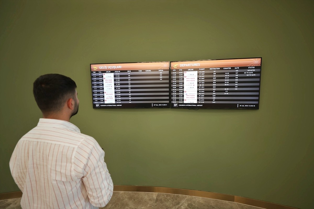 Mersin'de yapılan Çukurova Uluslararası Havalimanı'nın resmi açılışının, 10 Ağustos'ta...