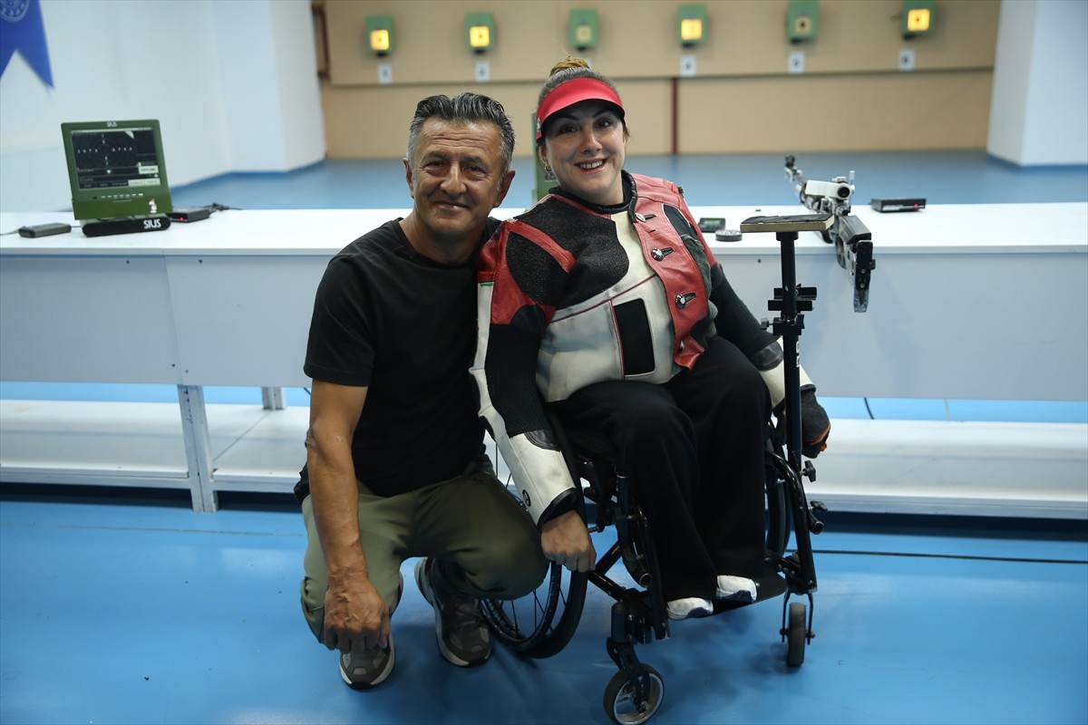 Milli paralimpik atıcı Çağla Baş, Paris 2024 Paralimpik Oyunları'ndan madalyayla dönmeyi...