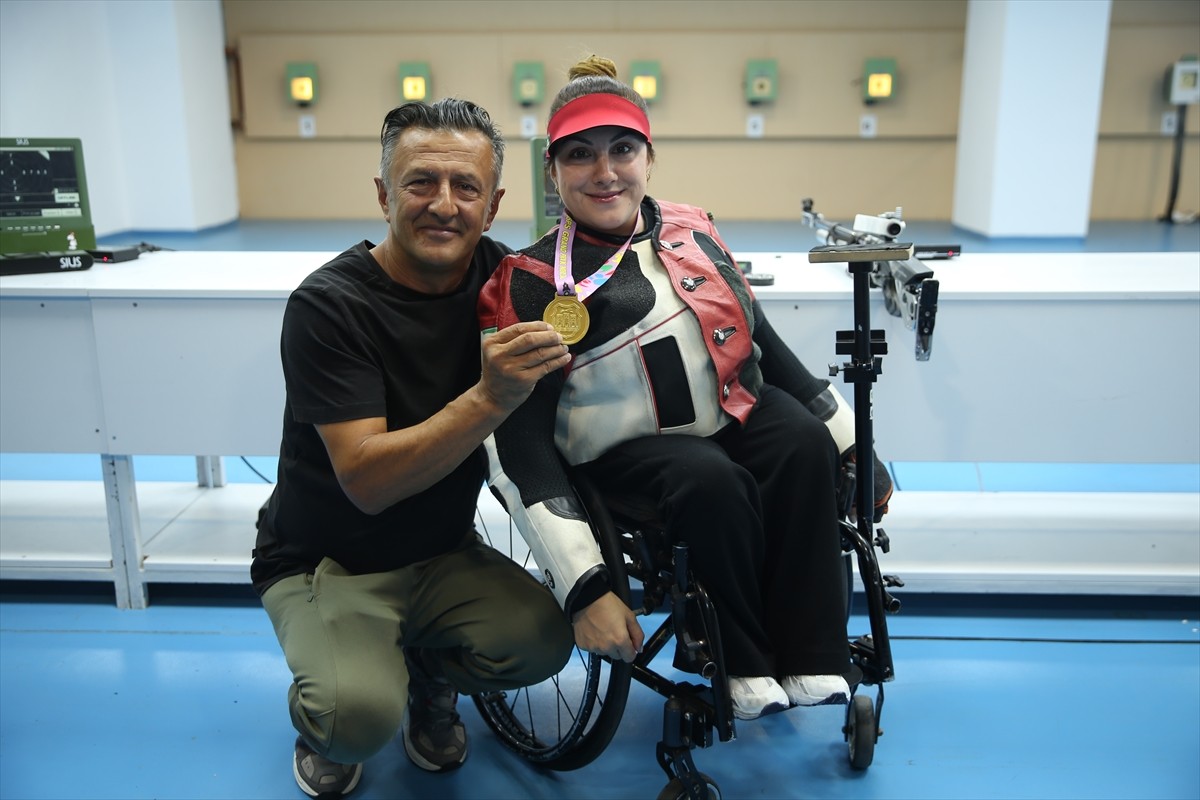 Milli paralimpik atıcı Çağla Baş, Paris 2024 Paralimpik Oyunları'ndan madalyayla dönmeyi...