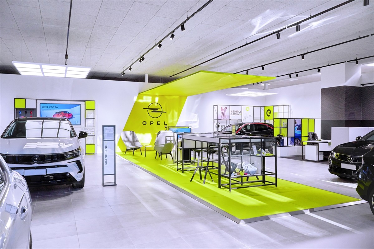 Opel, bayilerinin kurumsal kimlik konseptini yenilediğini duyurdu. Şirketten yapılan açıklamaya...