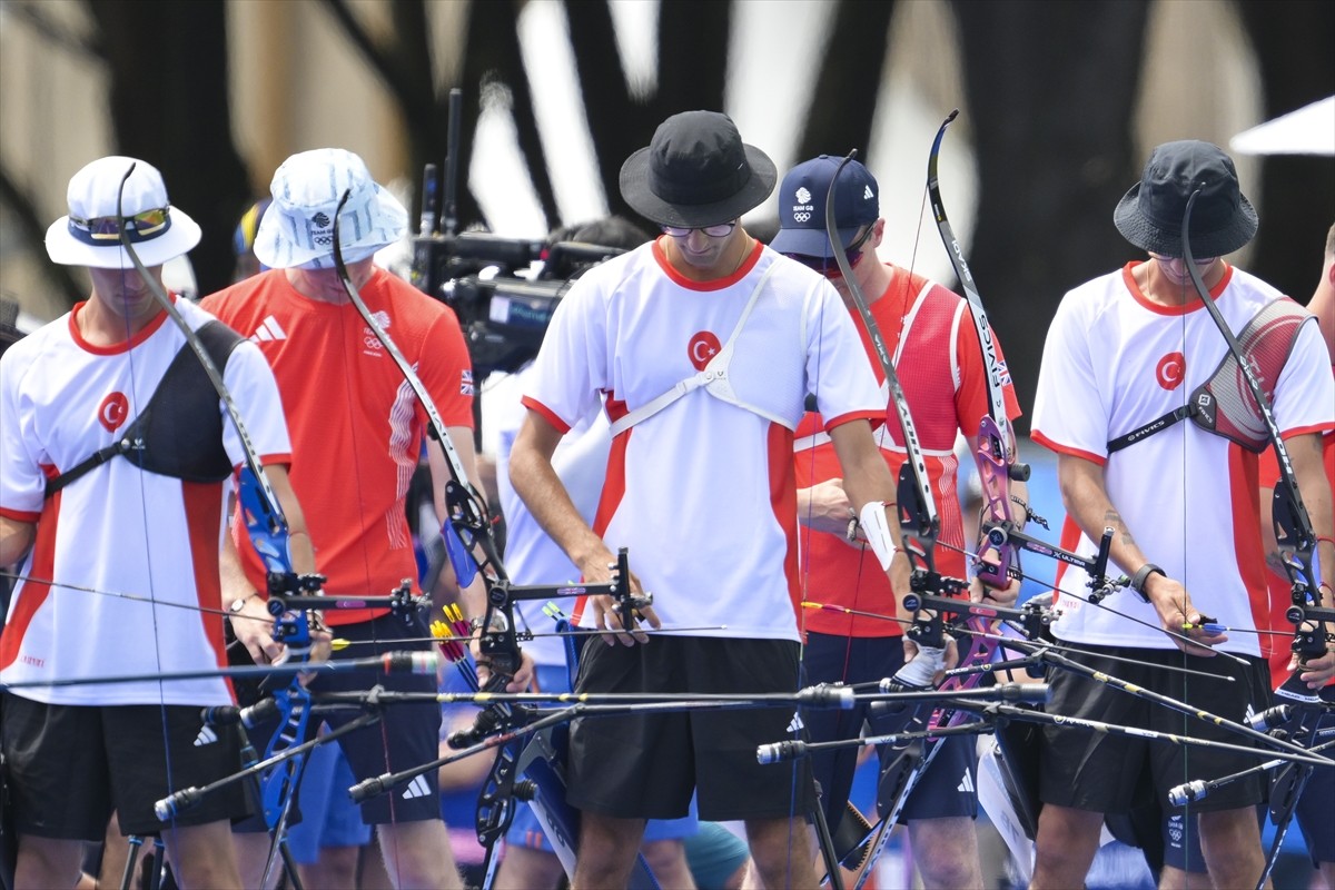 Paris 2024 Olimpiyat Oyunları'nın okçuluk branşında sıralama atışları sona erdi. Fransa'nın...