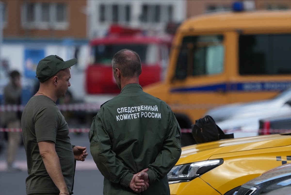 Rusya’nın başkenti Moskova’da park halindeki otomobilde meydana gelen patlamada bir Rus askeri...